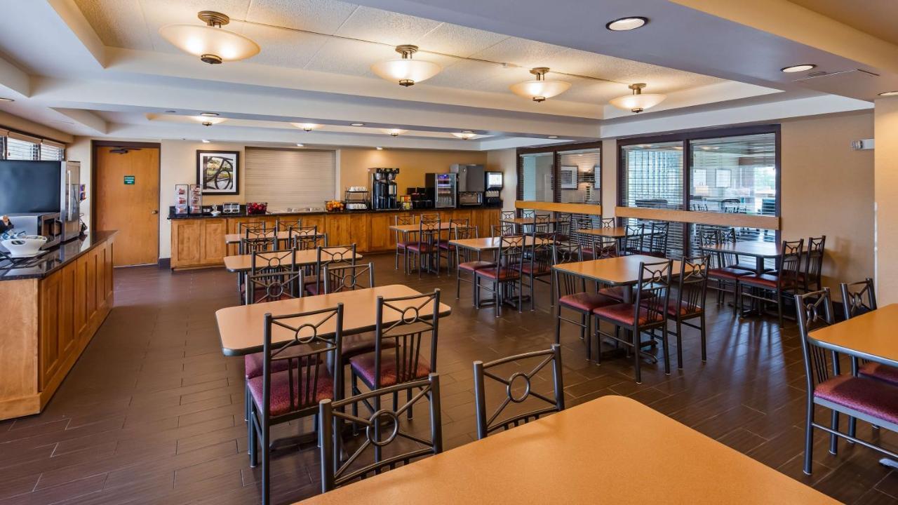 Best Western East Towne Suites Мадисон Экстерьер фото