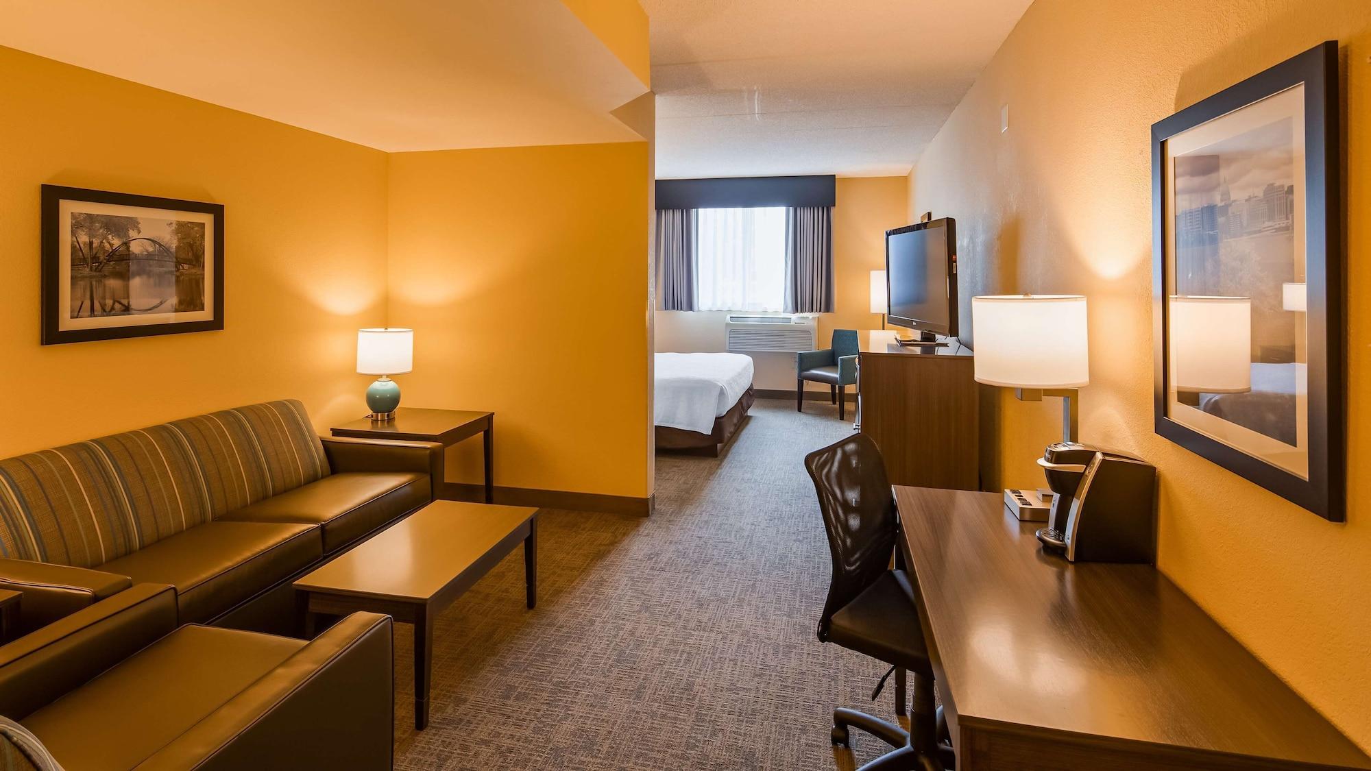 Best Western East Towne Suites Мадисон Экстерьер фото